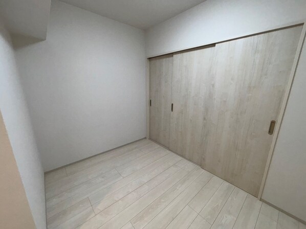 ライブガーデン江坂IXの物件内観写真